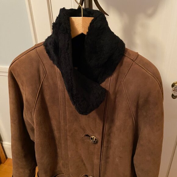Ladies Shearling coat by Kakas - Picture 4 of 6